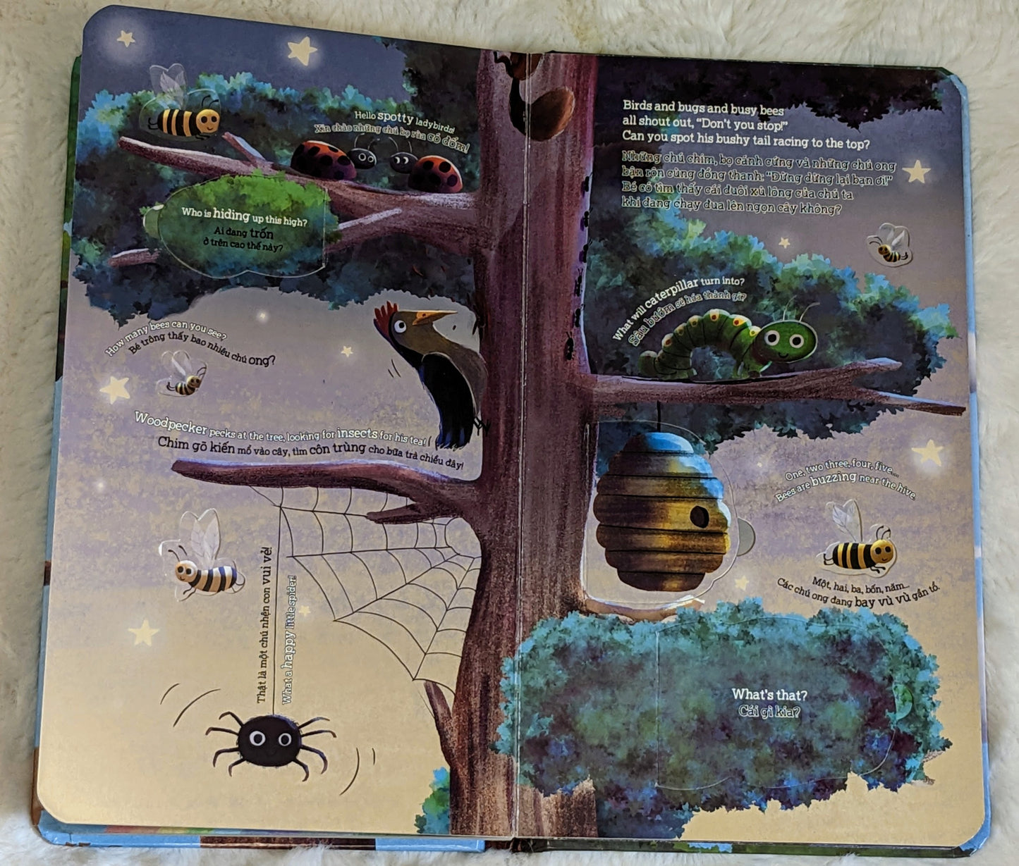 Bilingual Up Up Up In The Tree - Lift-the-flap | Trèo Trèo Trèo Lên Cây - song ngữ