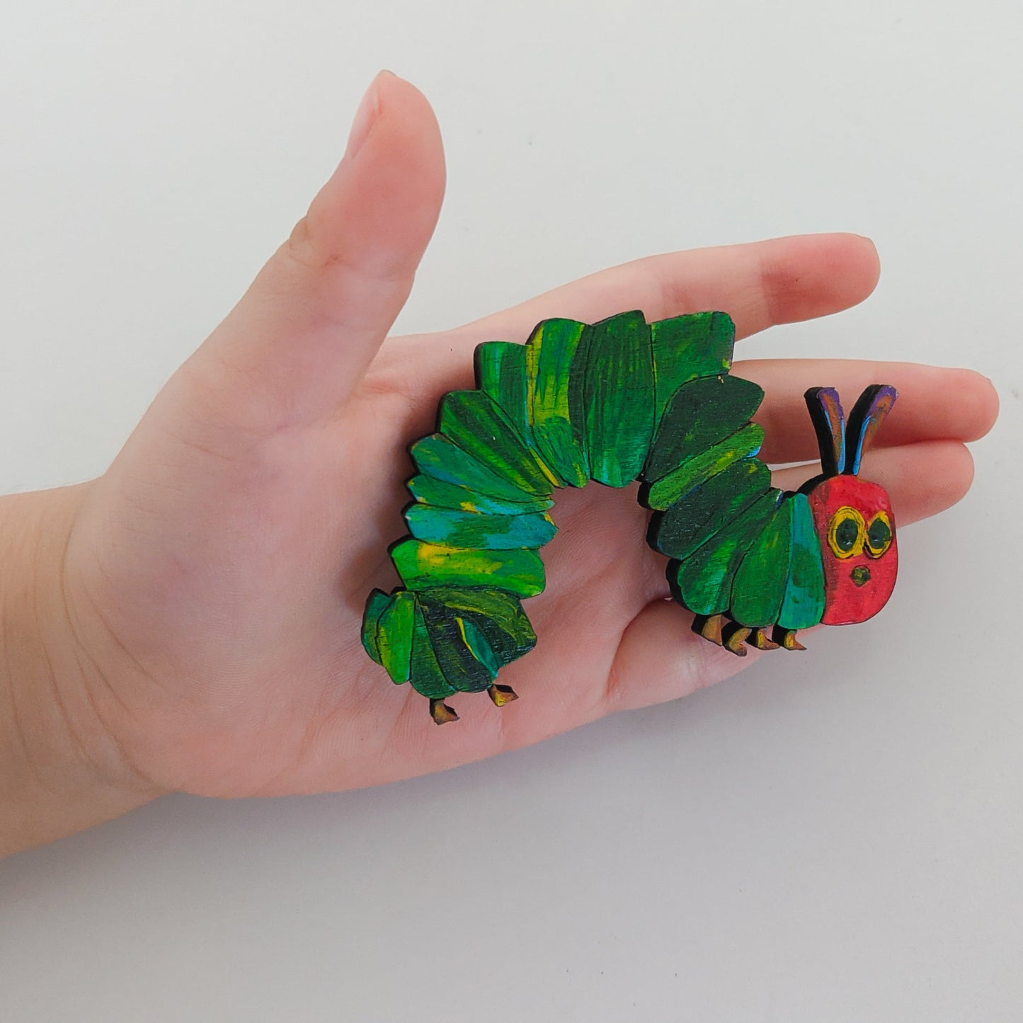 Hungry Caterpillar Wooden Lacing Game | Trò chơi Chú Sâu Háu Ăn